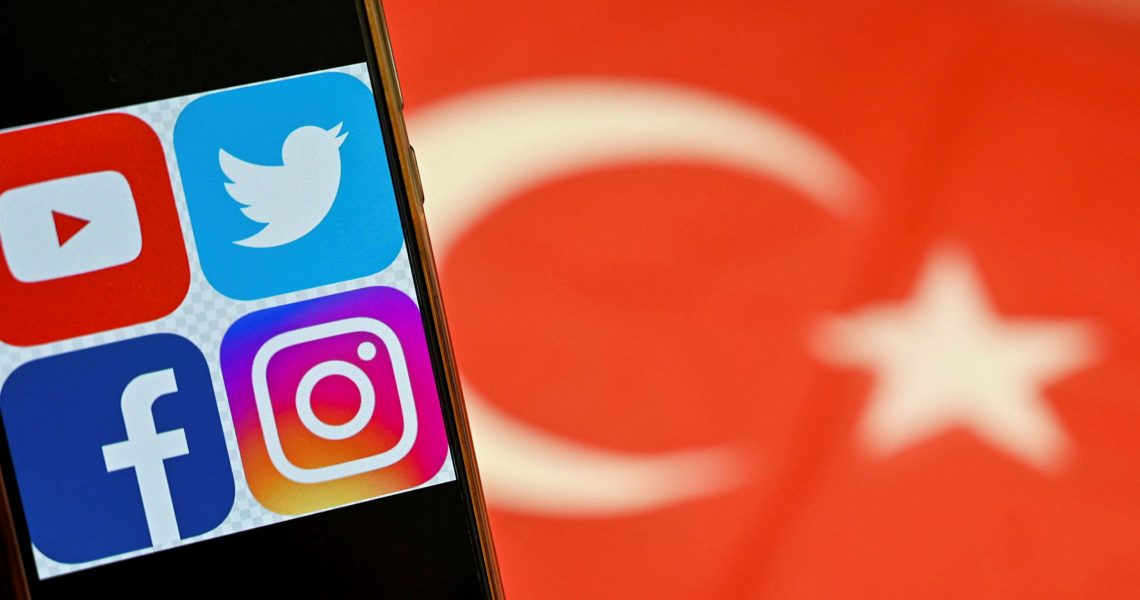 Hukum Media Sosial Turki: Sebuah Kisah Peringatan